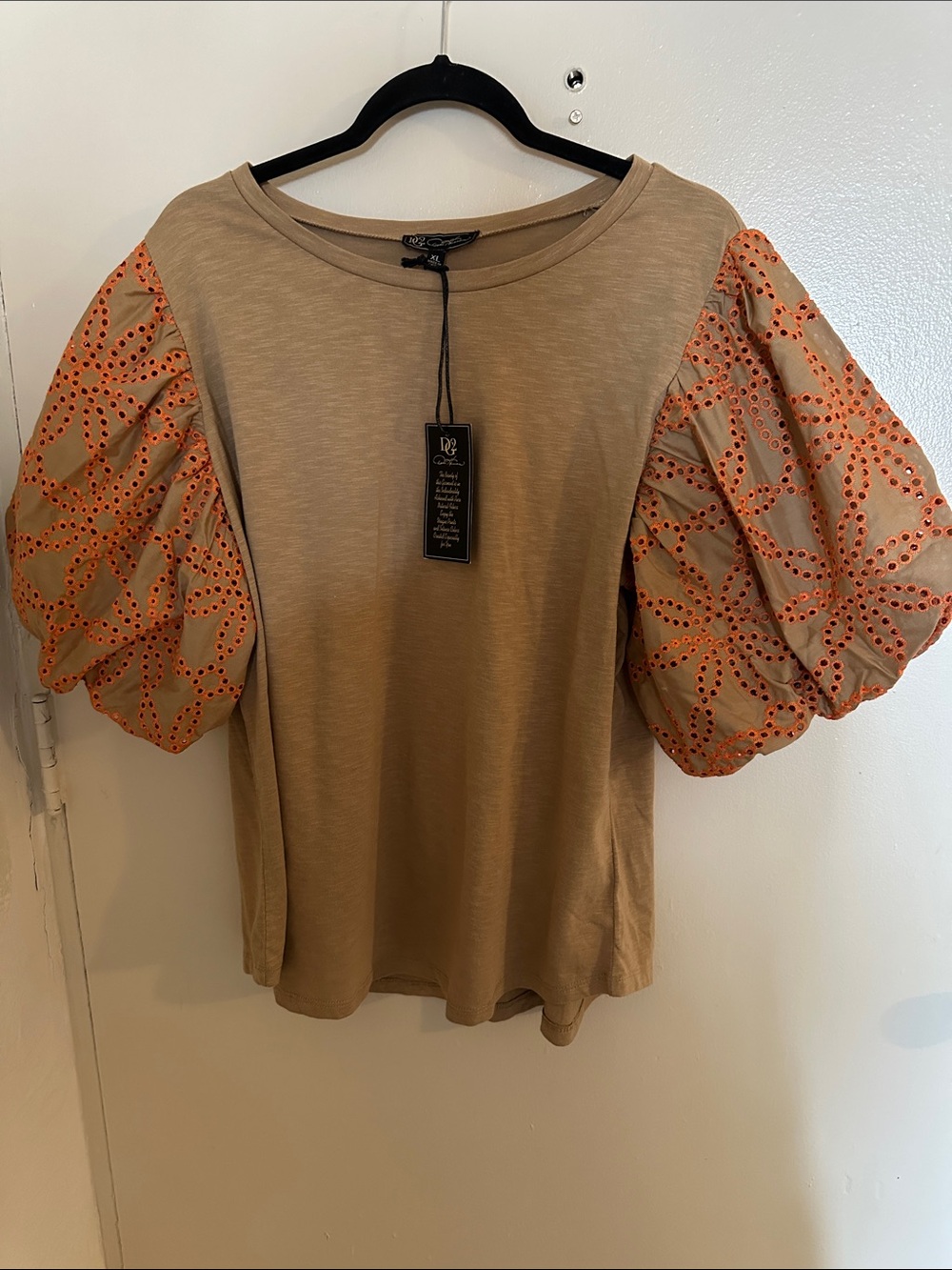 NWT DQ2 Beige Solid Knit Crew Neck Puff Sleeve Pullover Top Women's XL